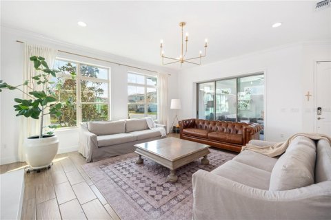 Casa en venta en Orlando, Florida, 4 dormitorios, 351.54 m2 № 1899909 - foto 10
