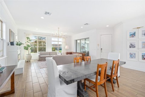 Casa en venta en Orlando, Florida, 4 dormitorios, 351.54 m2 № 1899909 - foto 13