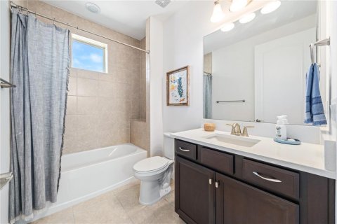 Casa en venta en Orlando, Florida, 4 dormitorios, 351.54 m2 № 1899909 - foto 29
