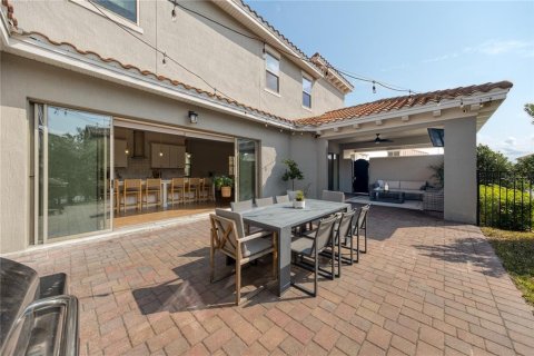 Casa en venta en Orlando, Florida, 4 dormitorios, 351.54 m2 № 1899909 - foto 20