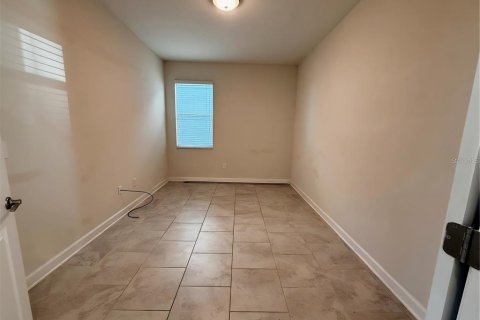 House in Winter Garden, Florida 5 bedrooms, 245.08 sq.m. № 2381090 - photo 6