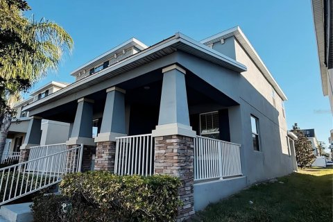 House in Winter Garden, Florida 5 bedrooms, 245.08 sq.m. № 2381090 - photo 4