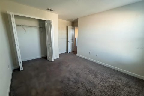 House in Winter Garden, Florida 5 bedrooms, 245.08 sq.m. № 2381090 - photo 15