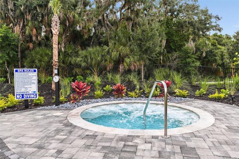 House in Kissimmee, Florida 5 bedrooms, 220.18 sq.m. № 1857989 - photo 25