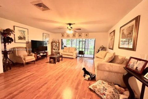 Купить кондоминиум в Дорал, Флорида 2 спальни, 148.64м2, № 1945863 - фото 3