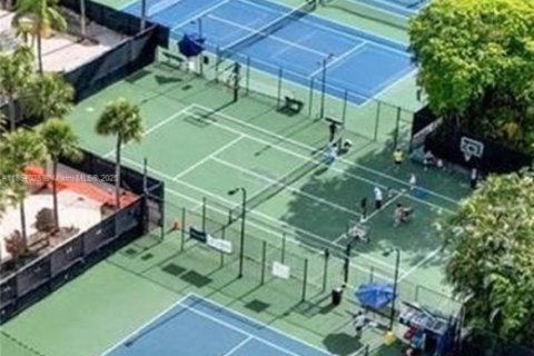 Купить кондоминиум в Дорал, Флорида 2 спальни, 148.64м2, № 1945863 - фото 20