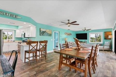 Commercial property in Englewood, Florida 6 bedrooms, 293.2 sq.m. № 1430403 - photo 7