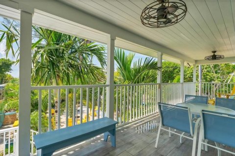 Commercial property in Englewood, Florida 6 bedrooms, 293.2 sq.m. № 1430403 - photo 24