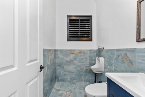 Villa ou maison à vendre à Miramar, Floride: 5 chambres, 292.55 m2 № 2399822 - photo 17