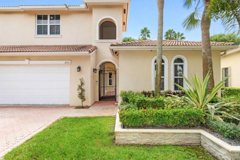 Villa ou maison à vendre à Miramar, Floride: 5 chambres, 292.55 m2 № 2399822 - photo 2