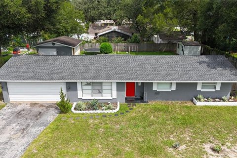 House in Ocala, Florida 3 bedrooms, 131.18 sq.m. № 1912445 - photo 1