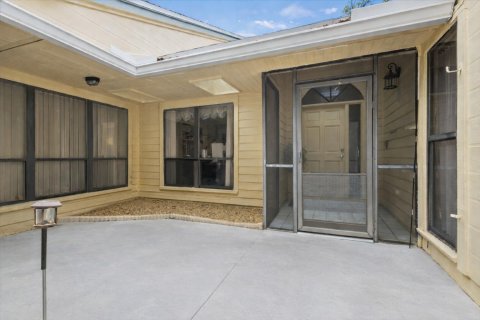 House in West Palm Beach, Florida 4 bedrooms, 233.37 sq.m. № 2172340 - photo 3