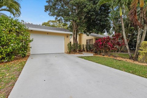 Villa ou maison à West Palm Beach, Floride 4 chambres, 233.37 m2 № 2172340