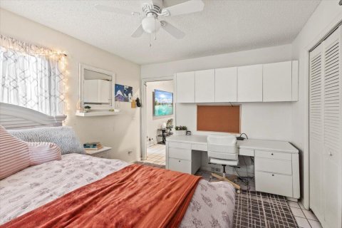 House in West Palm Beach, Florida 4 bedrooms, 233.37 sq.m. № 2172340 - photo 20