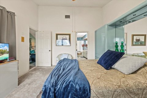 House in West Palm Beach, Florida 4 bedrooms, 233.37 sq.m. № 2172340 - photo 13