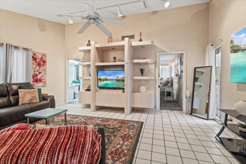 House in West Palm Beach, Florida 4 bedrooms, 233.37 sq.m. № 2172340 - photo 27