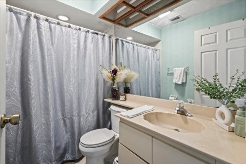 House in West Palm Beach, Florida 4 bedrooms, 233.37 sq.m. № 2172340 - photo 19