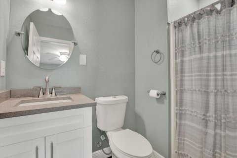 House in Tampa, Florida 3 bedrooms, 115.94 sq.m. № 1725318 - photo 19