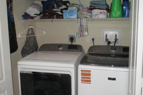 Adosado en venta en Stuart, Florida, 3 dormitorios, 162.49 m2 № 2147280 - foto 5
