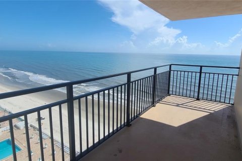 Снять в аренду кондоминиум в Дейтона - Бич-Шорс, Флорида 5 комнат, 105.35м2, № 1842330 - фото 25