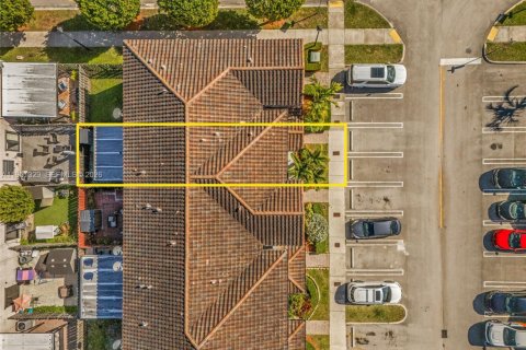 Touwnhouse à vendre à Homestead, Floride: 2 chambres, 132.11 m2 № 2006252 - photo 29