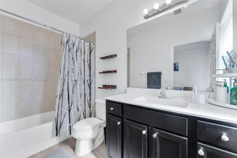 Touwnhouse à vendre à Homestead, Floride: 2 chambres, 132.11 m2 № 2006252 - photo 17