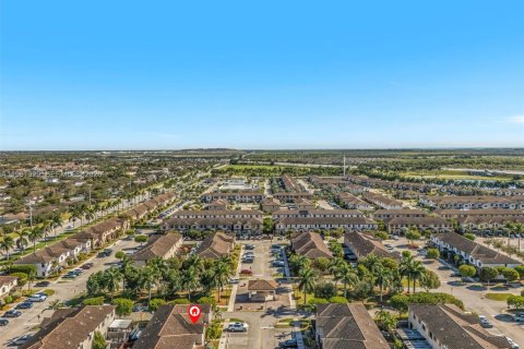 Touwnhouse à vendre à Homestead, Floride: 2 chambres, 132.11 m2 № 2006252 - photo 30