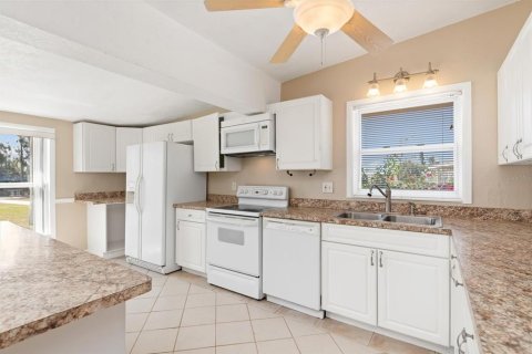 Casa en venta en Port Charlotte, Florida, 2 dormitorios, 93.27 m2 № 1651719 - foto 15