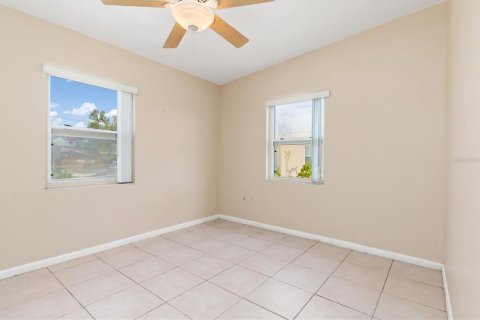 Casa en venta en Port Charlotte, Florida, 2 dormitorios, 93.27 m2 № 1651719 - foto 21