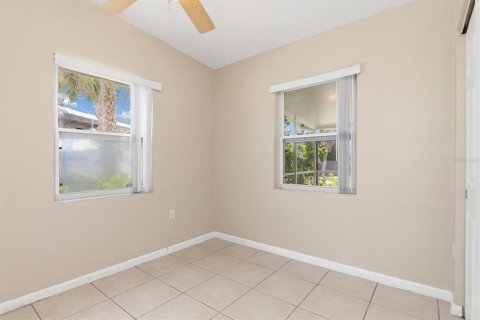 Casa en venta en Port Charlotte, Florida, 2 dormitorios, 93.27 m2 № 1651719 - foto 24