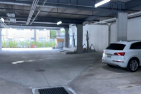 Condo in Hollywood, Florida, 1 bedroom  № 2016883 - photo 21