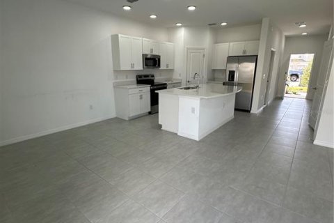 Touwnhouse à vendre à Palmetto, Floride: 3 chambres, 127.55 m2 № 2092160 - photo 6