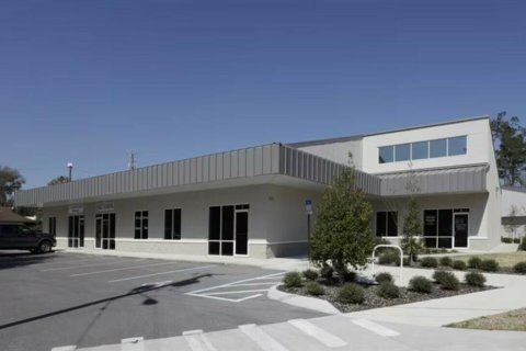 Commercial property in Gainesville, Florida 374.21 sq.m. № 2104181