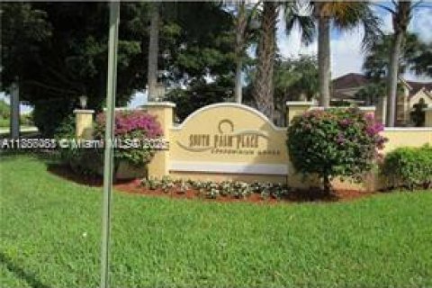 Снять в аренду кондоминиум в Тамарак, Флорида 2 спальни, 91.42м2, № 1933311 - фото 4