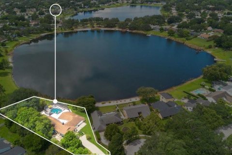 Casa en Orlando, Florida 5 dormitorios, 296.73 m2 № 2295112