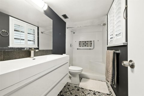 Copropriété à louer à Miami, Floride: 3 chambres, 177.07 m2 № 1963002 - photo 26