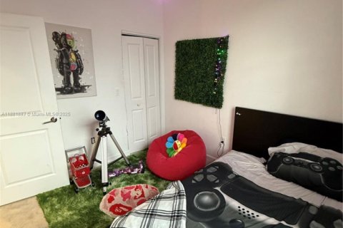 House in Coral Springs, Florida 3 bedrooms, 114.83 sq.m. № 1929449 - photo 8