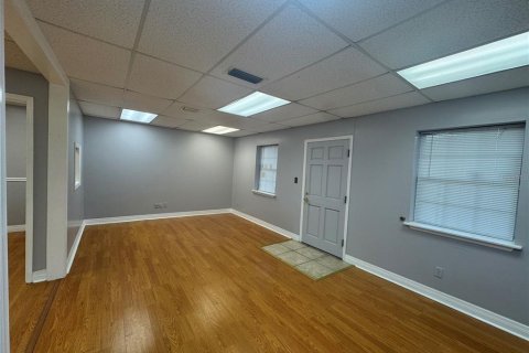 Propiedad comercial en alquiler en Jacksonville, Florida № 1520642 - foto 5