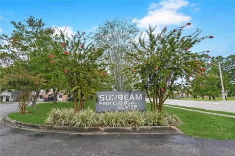 Propiedad comercial en alquiler en Jacksonville, Florida № 1520642 - foto 12