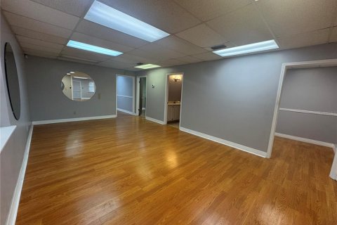 Propiedad comercial en alquiler en Jacksonville, Florida № 1520642 - foto 7