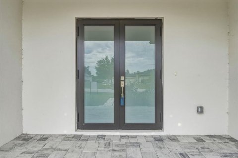 Купить виллу или дом в Порт-Шарлотт, Флорида 11 комнат, 160.35м2, № 2203658 - фото 10