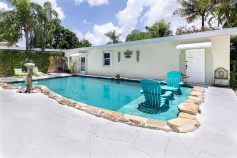 House in Miami, Florida 4 bedrooms, 245.73 sq.m. № 1833974 - photo 18