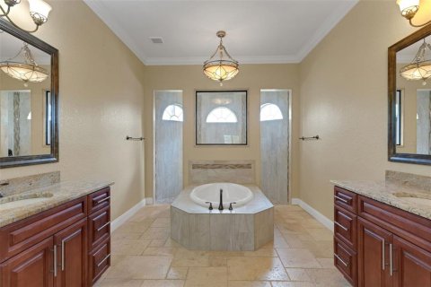 Casa en venta en Lakeland, Florida, 4 dormitorios, 321.16 m2 № 1913143 - foto 30