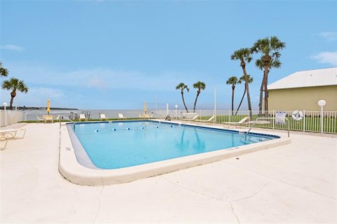 Condo in Saint Petersburg, Florida, 2 bedrooms  № 2285689 - photo 28