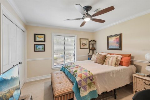 Condo in Saint Petersburg, Florida, 2 bedrooms  № 2285689 - photo 13