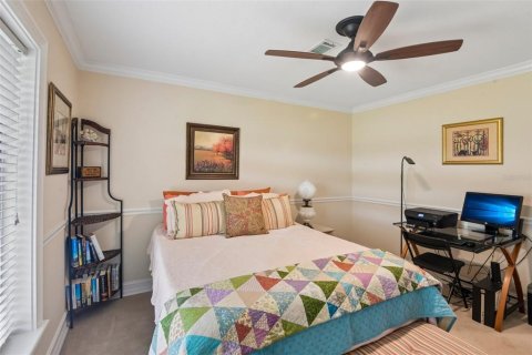 Condo in Saint Petersburg, Florida, 2 bedrooms  № 2285689 - photo 14