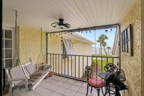 Condo in Saint Petersburg, Florida, 2 bedrooms  № 2285689 - photo 18