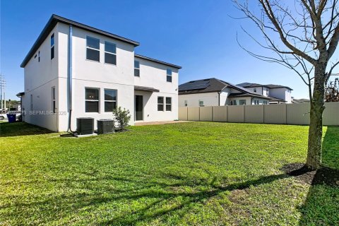 House in Saint Cloud, Florida 4 bedrooms, 285.02 sq.m. № 2186450 - photo 6
