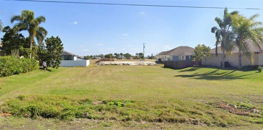 Terreno en Cape Coral, Florida № 1862406