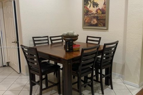 Villa ou maison à vendre à Homestead, Floride: 3 chambres, 141.12 m2 № 2039246 - photo 11